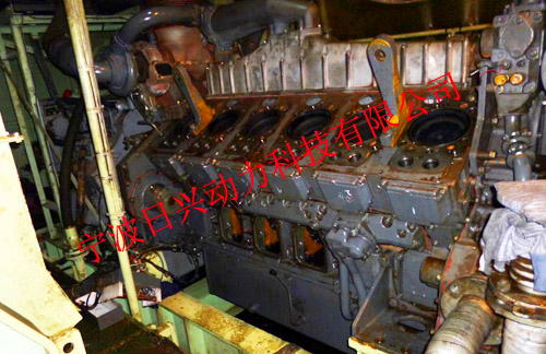 三菱S12柴油發(fā)動(dòng)機(jī)燃油系統(tǒng)的拆卸、檢測(cè)