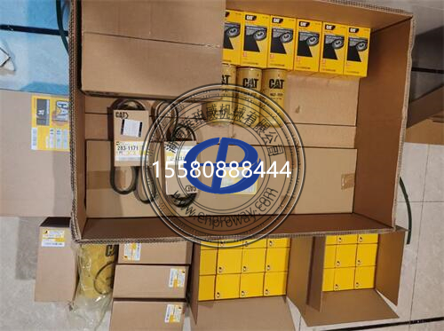 探秘卡特彼勒CAT 521B：森林采伐的超級利器