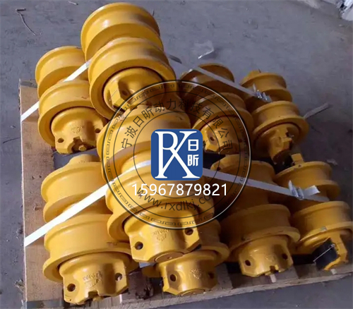 CAT D11推土機支重輪：245-9951與245-9952的深度剖析